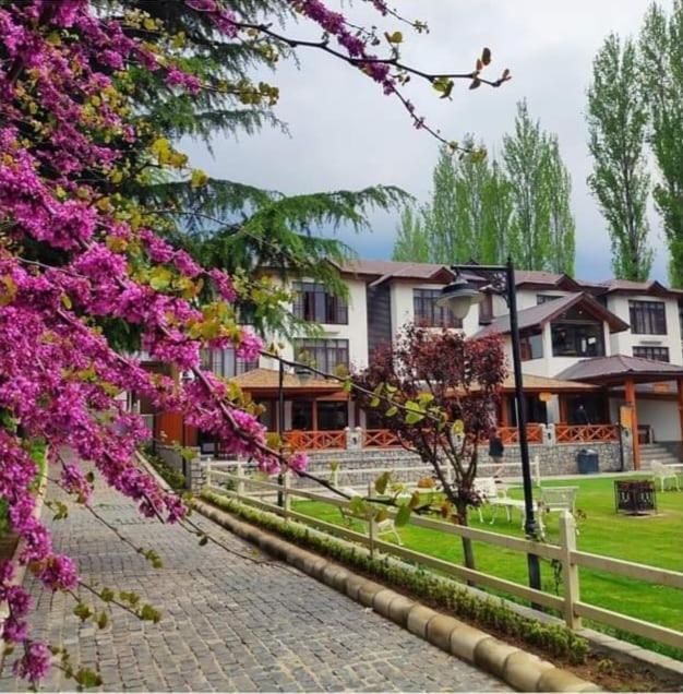 Fortune Resort Heevan, Srinagar - Member Itc Hotels' Group Buitenkant foto